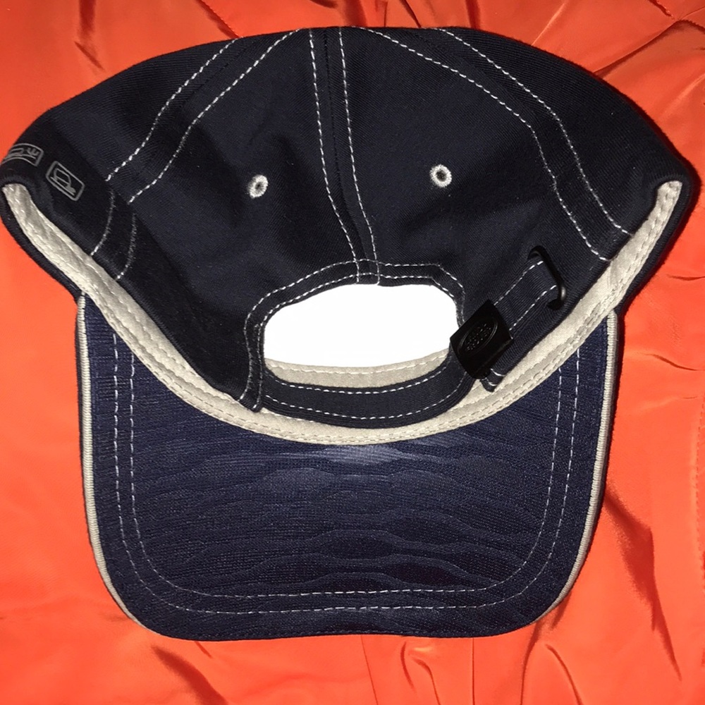 Land Rover Hat! - Picture 2 of 3